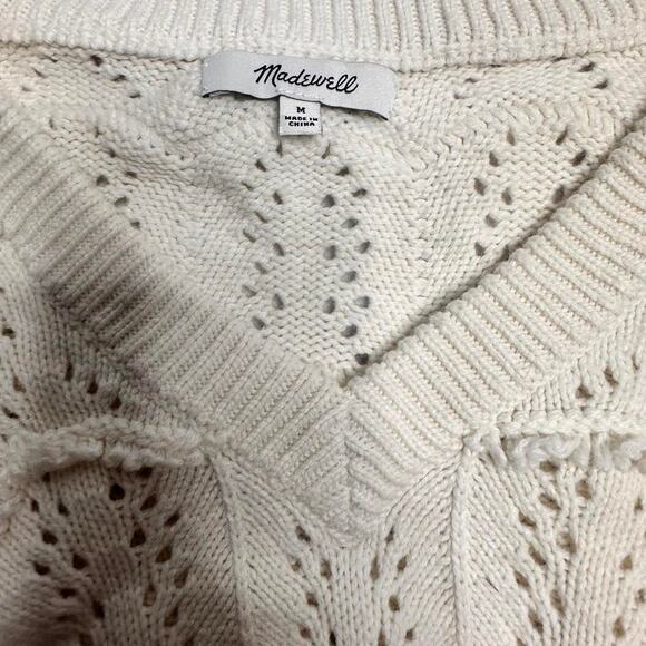 Cozy and chic! This Madewell cream knit sweater Size M a soft textured design - Picture 2 of 5